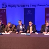 PKP przekaże grunty na realizację programu Mieszkanie Plus