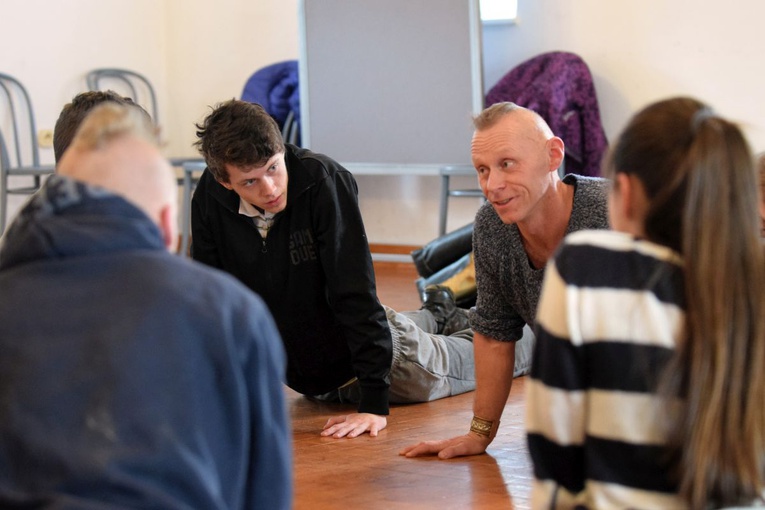 Warsztaty "Hands in action" w Krzyżowej