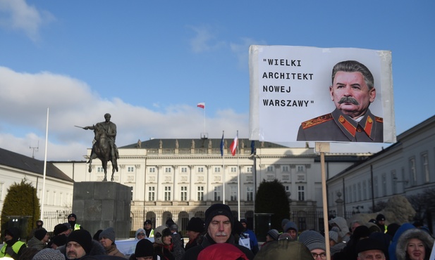 Manifestacja przeciwko ustawie metropolitalnej