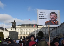 Manifestacja przeciwko ustawie metropolitalnej