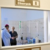 Biskup w szpitalu