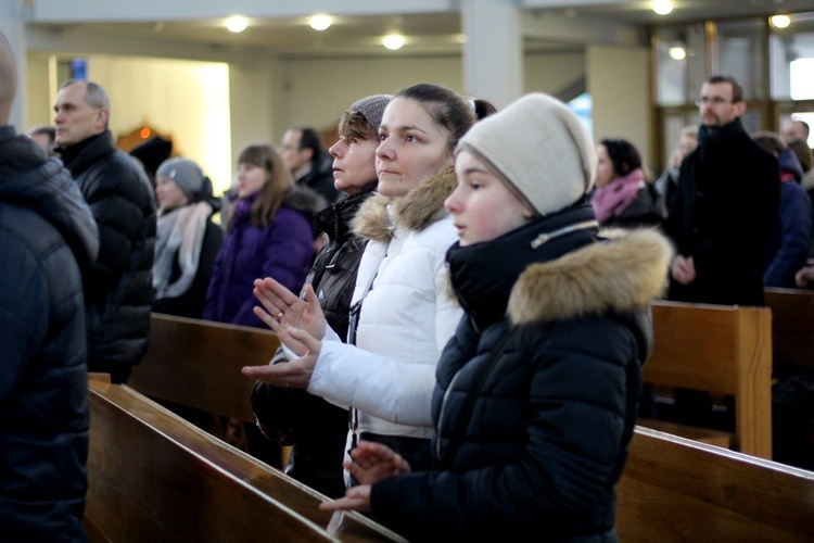 Ogień dla nas i całego świata z kard. Tagle z Filipin