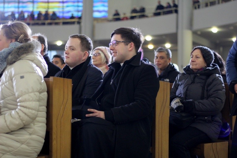 Ogień dla nas i całego świata z kard. Tagle z Filipin