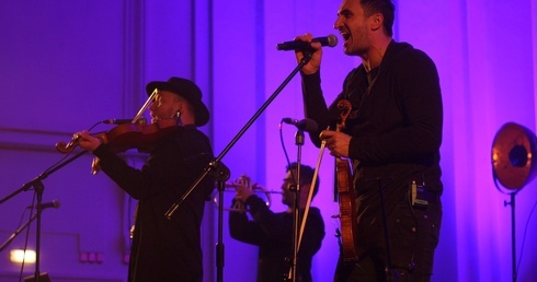 Miłość jest naszym drogowskazem