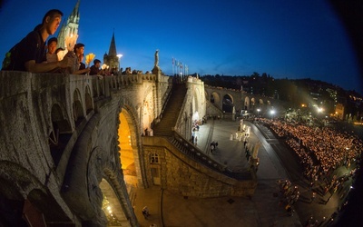 Pociągiem do Lourdes