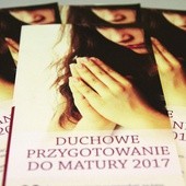 Broszury będą przekazywane uczniom przez katechetów  oraz rozdawane podczas pielgrzymki maturzystów na Jasną Górę.