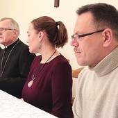 ▲	O nadchodzącym synodzie diecezjalnym mówili bp Edward Dajczak, ks. dr Tomasz Tomaszewski, Małgorzata Telega i Jacek Krzyżanowski.