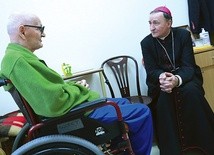 Biskup Andrzej odwiedził pensjonariuszy Placówki Pielęgnacyjno-Opiekuńczej Caritas Diecezji Tarnowskiej.