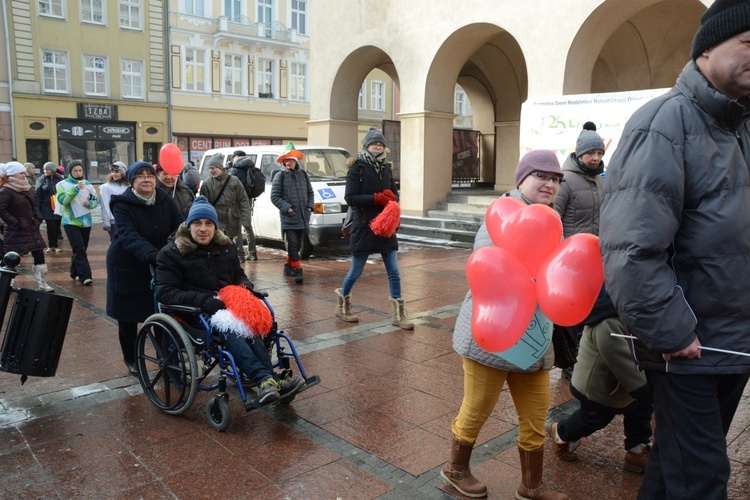 Walentynkowy korowód Fundacji "Dom"