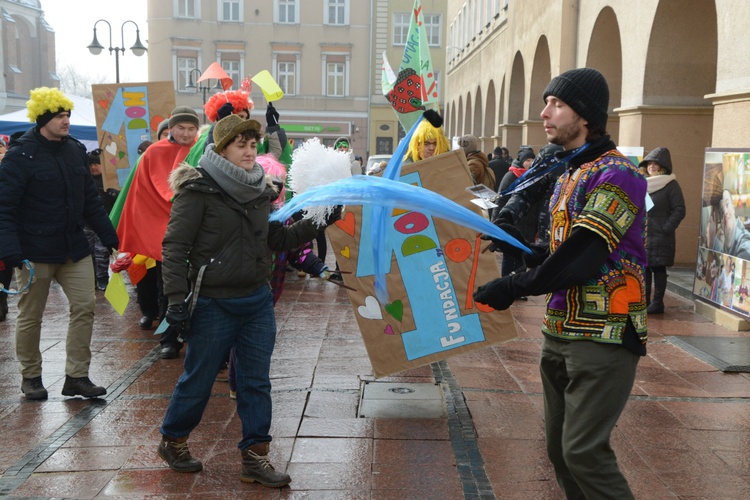 Walentynkowy korowód Fundacji "Dom"