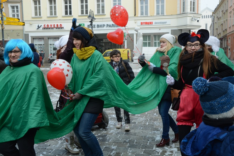 Walentynkowy korowód Fundacji "Dom"