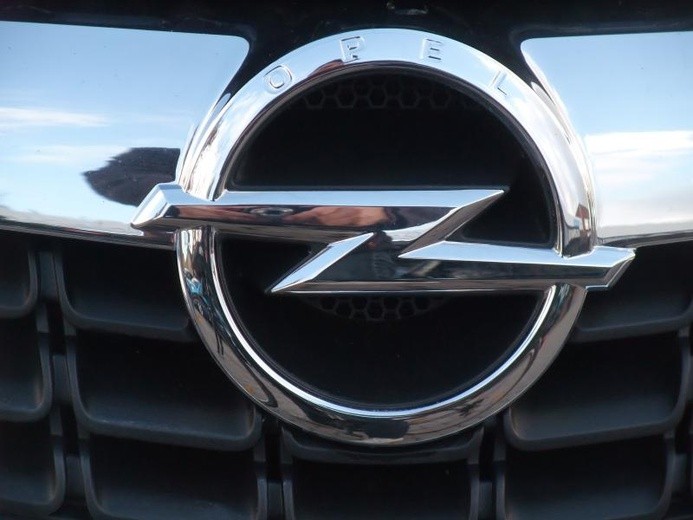 Francuski koncern motoryzacyjny kupi firmę Opel?
