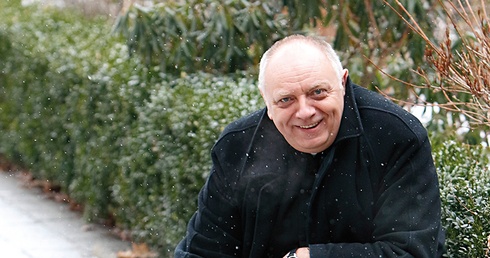 Ks. dr Zdzisław Brzezinka w latach 2004–2014 był proboszczem w parafii św. Wincentego à Paulo w diecezji Nicea. W 2014 roku został proboszczem parafii Najświętszego Serca Pana Jezusa i św. Jana Bosko w Katowicach-Piotrowicach.