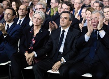 Prawdopodobnie niedoszła pierwsza para V Republiki: François Fillon z małżonką Penelope. Paryż 29 stycznia, kilka dni po wypłynięciu afery z fikcyjną pracą za publiczne pieniądze.