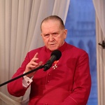 Krzyż "Polonia Restituta" dla ks. Jana Pasierbka