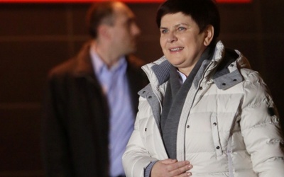 Premier Beata Szydło opuściła w piątek wieczorem szpital w Warszawie. 