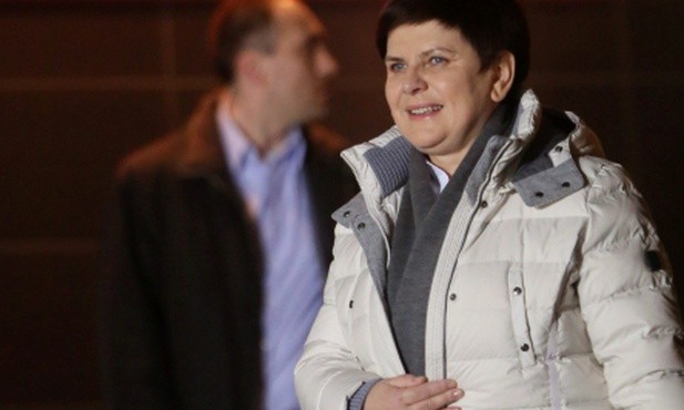 Premier Beata Szydło opuściła w piątek wieczorem szpital w Warszawie. 