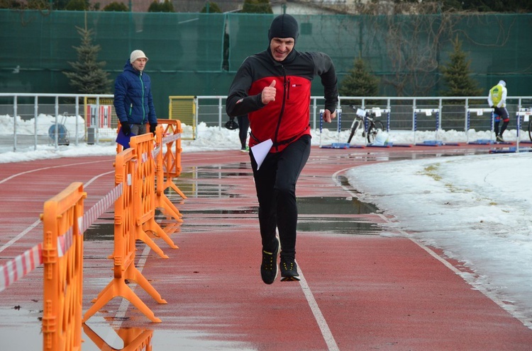 Zimowe zmagania sportowców