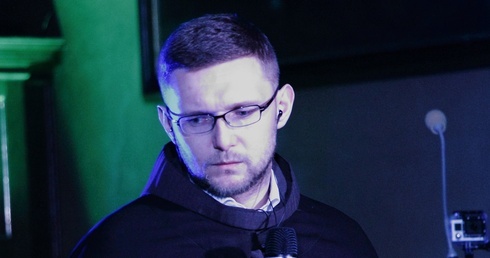 Molowa bolesna, gospelowa chwalebna