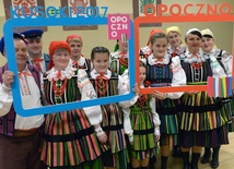 Znakiem rozpoznawczym regionu opoczyńskiego nieodmiennie jest żywy folklor