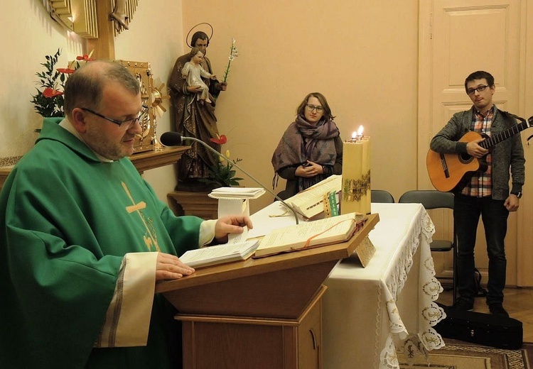 Ewangelizacja w bursie Sióstr Szkolnych de Notre Dame