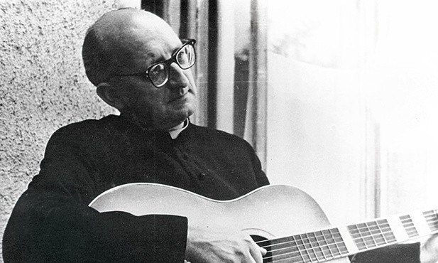 Sługa Boży ks. Franciszek Blachnicki (1921–1987), założyciel Ruchu Światło–Życie. Jeśli zostanie błogosławionym, może być patronem nowej ewangelizacji – uważa postulator procesu beatyfikacyjnego bp Adam Wodarczyk.