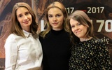 Głównymi bohaterkami serialu są trzy młode kobiety