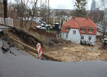 Osunięta skarpa przy ul. Sienkiewicza