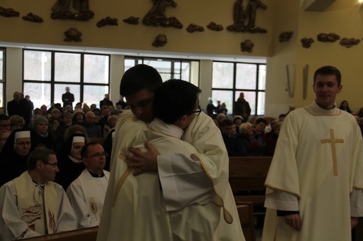 Święcenia diakonatu w kościele Podwyższenia Krzyża i św. Herberta w Katowicach, 25 lutego 2017.