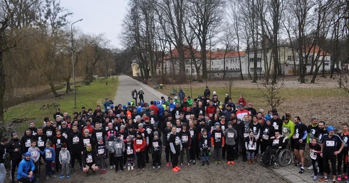 Od startu do mety ponad podziałami