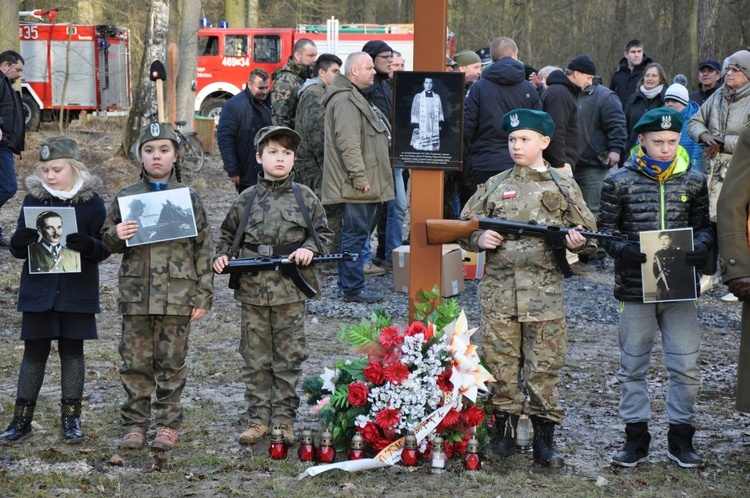 Pamięci żołnierzy wyklętych w Grodkowie
