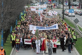 ◄	Marsz w Legnicy nie jest wydarzeniem tylko jednodniowym. Inicjatywy wielkopostne wzmacniają jego owoce.