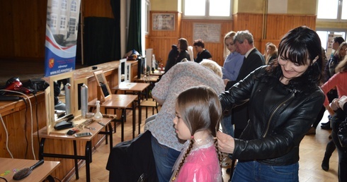 Oddaj włosy! Pomóż chorym na raka!