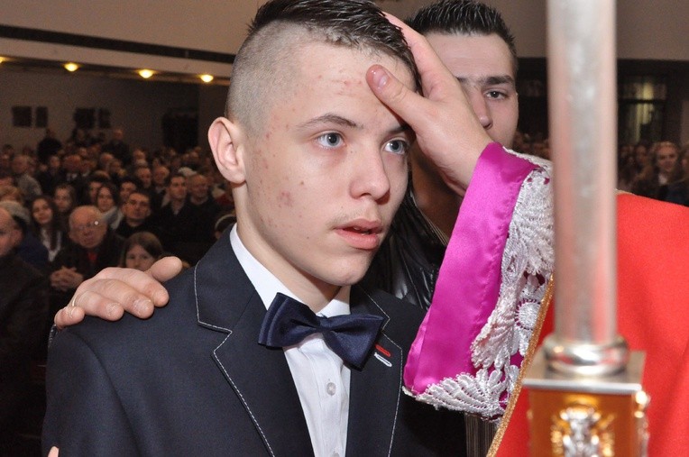 Bierzmowanie w par. Ducha Świętego w Mielcu