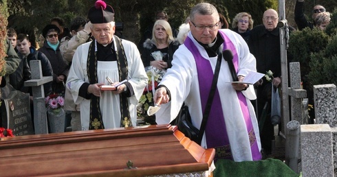 Niezłomny i uśmiechnięty