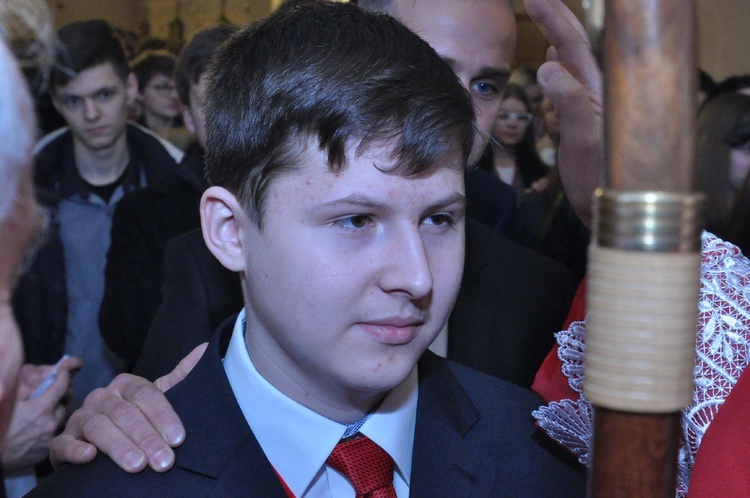 Bierzmowanie w kościele MBNP w Mielcu
