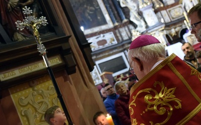 Droga Krzyżowa odbyła się w świdnickiej katedrze.