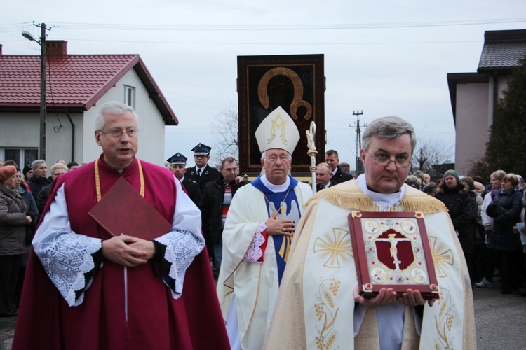 Powitanie ikony MB Częstochowskiej w Kozłowie Biskupim