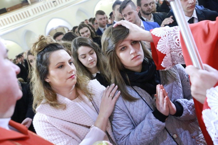 Bierzmowanie w par. św. Jadwigi w Dębicy