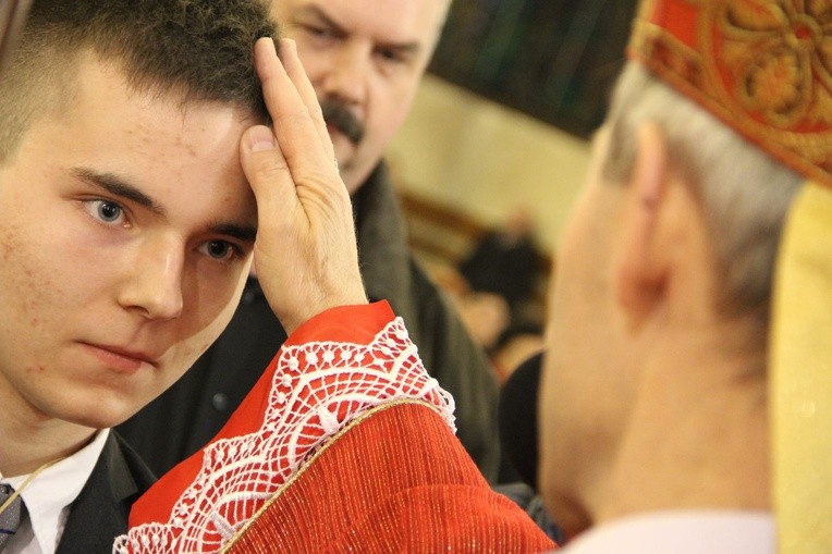 Bierzmowanie w par. MB Anielskiej w Dębicy