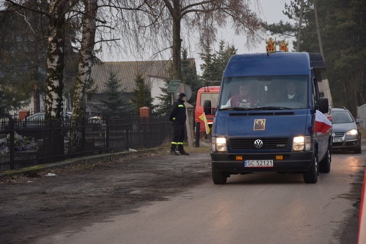 Powitanie ikony MB Częstochowskiej w Kurdwanowie