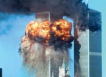 W XXI wieku „piekłem na ziemi” są zamachy terrorystyczne, jak ten na World Trade Center w 2001 roku.