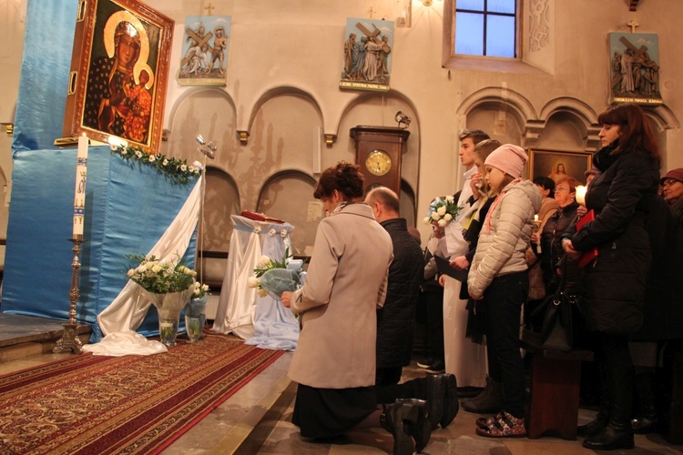 Powitanie ikony MB Częstochowskiej w Kozłowie Szlacheckim