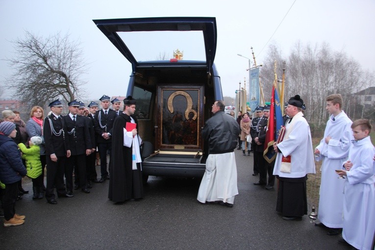 Powitanie ikony MB Częstochowskiej w Kozłowie Szlacheckim