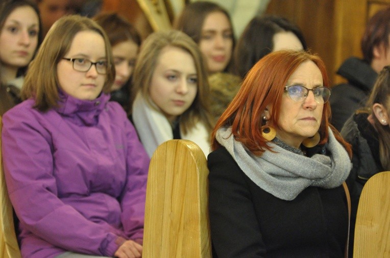 Czuwanie młodych w Łącku