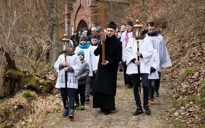 Przebijała się nadzieja