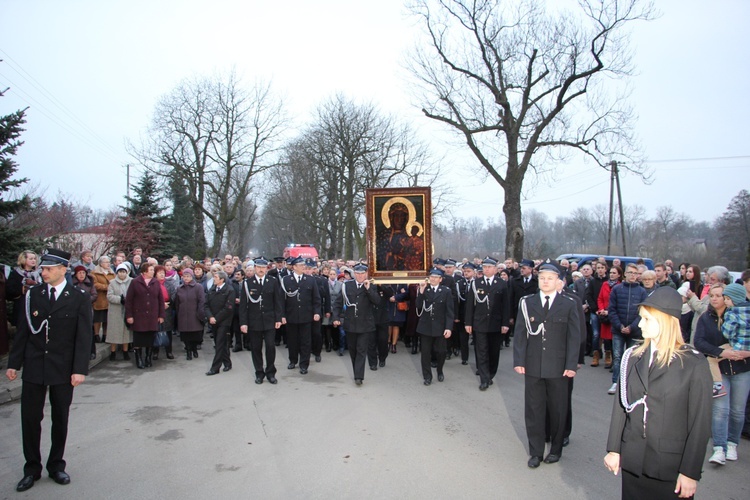 Powitanie ikony MB Częstochowskiej w Rybnie