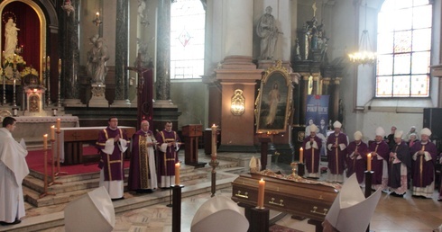Żegnamy biskupa Tadeusza 