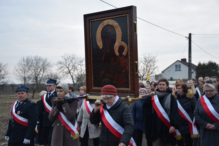 Powitanie ikony MB Częstochowskiej w Giżycach