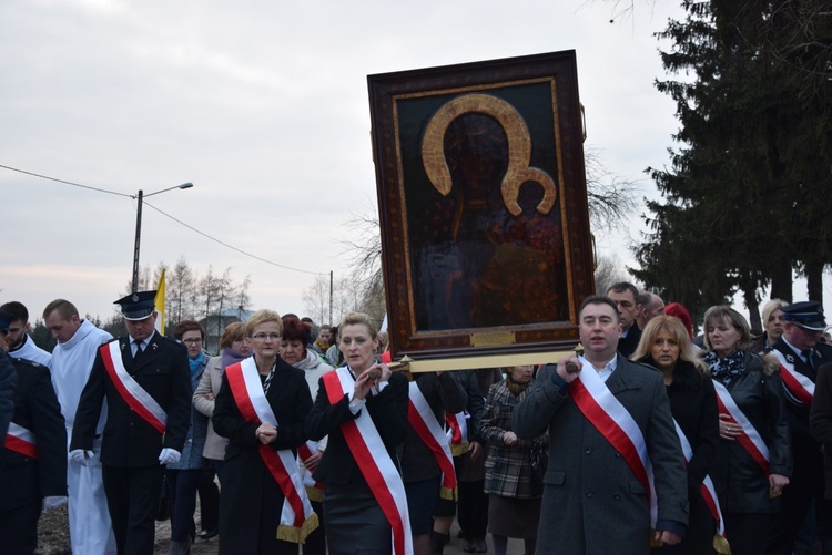 Powitanie ikony MB Częstochowskiej w Giżycach